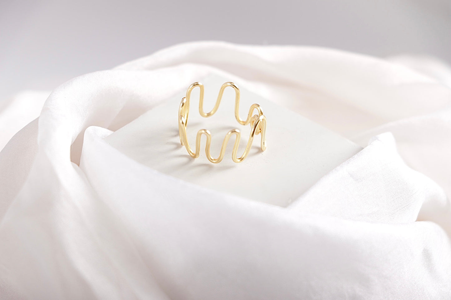 Zigzag Dainty ring